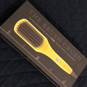 1/2 PRICE! Drybar Brush Crush